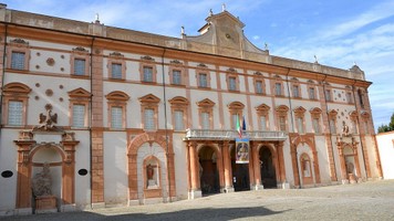 02Palazzo_ducale_(Sassuolo)_-_Modena_03.jpg